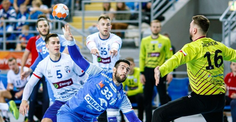 Польша. Роберт Чвартек: "Матеуш Гуральски и Игор Жабич покидают "Вислу"