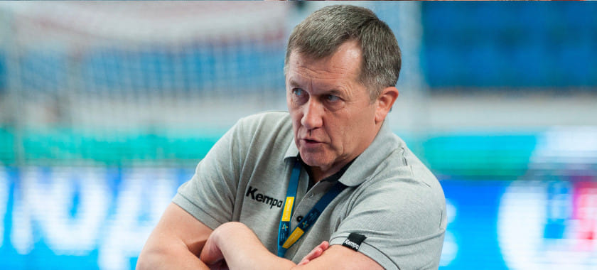 Olimpbet Суперлига. Кадровый слух. Александр Ревва покинул пост тренера АГУ-"Адыиф". Команда начала подготовку к сезону без рулевого