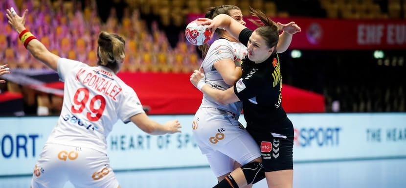 ЧЕ-2020. Сборные Испании и Черногории сыграли вничью в последнем матче на турнире. Голландки разгромили румынок