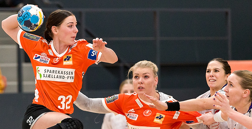 Дания. У "Оденсе" восемнадцатая победа подряд в женском чемпионате