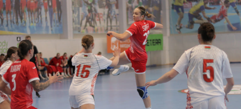 Победа под №1. Сборная Беларуси впервые обыграла Россию благодаря голам игрока с необычным номером