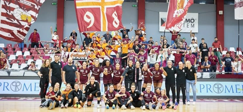 Команды россиянок Полины Горшковой и Валерии Кирдяшевой добились побед в матчах чемпионата Румынии