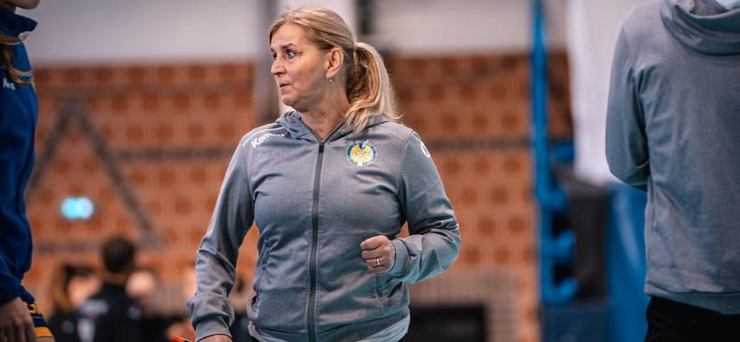 Специалистка из Венгрии Эдина Сабо продолжит работу с французским клубом "Сент-Аман"