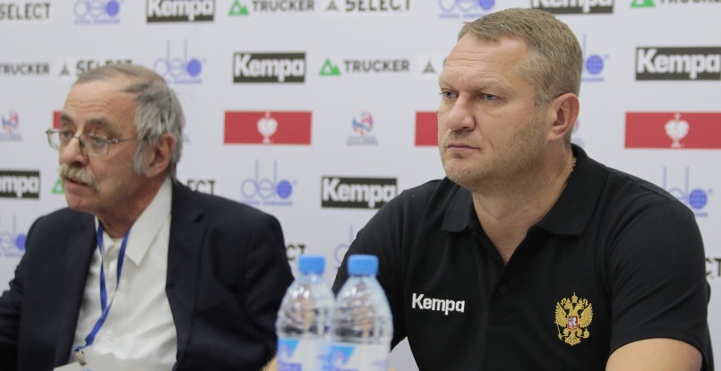 Эдуард Кокшаров о старте сборной в евроотборе: "За игру пока троечка" 