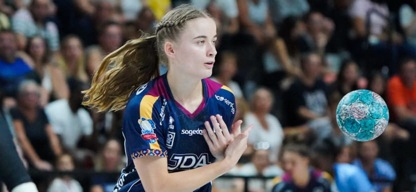 Франция. "Дижон" разгромил "Сен-Мор" в заключительном матче 18-го тура женского чемпионата