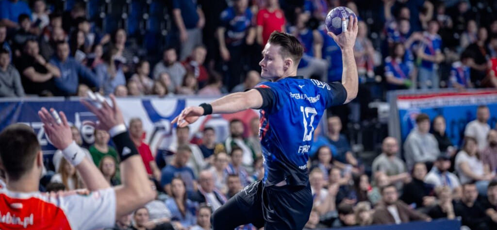 Команда "Легионово" разгромила аутсайдера "Заглембе" и зацепилась за первую восьмёрку в польском чемпионате