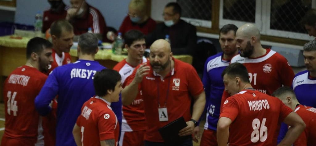 Чемпионат России. Восточный интерес: конфузы таганрожцев и казусы уфимцев