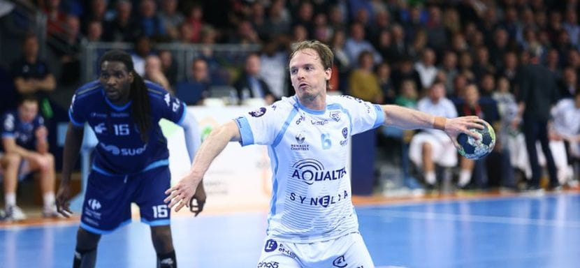 Франция. Лидер "Шартра" датский правый крайний Мортен Виюм получил травму и выбыл до февраля