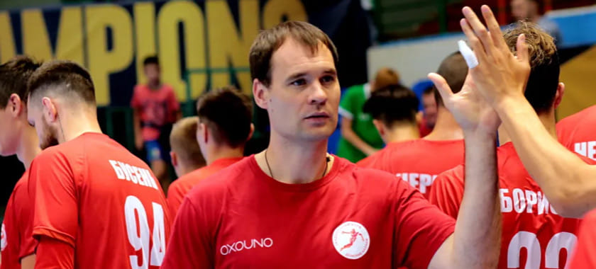 Olimpbet Суперлига. Евгений Кашкаров по собственному желанию покинул пост главного тренера "Донских казаков"-ЮФУ из Таганрога