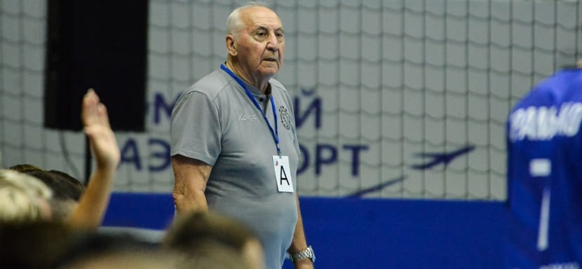 Владимир Максимов: "Японцы предлагали миллион долларов за три года контракта" (ВИДЕО)