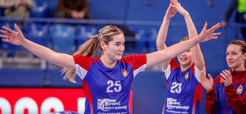 Olimpbet Суперлига. Карина Сабирова: "Заниматься вокалом меня позвала линейная Виктория Шамановская. Услышала, как я пою в гостинице на сборах"