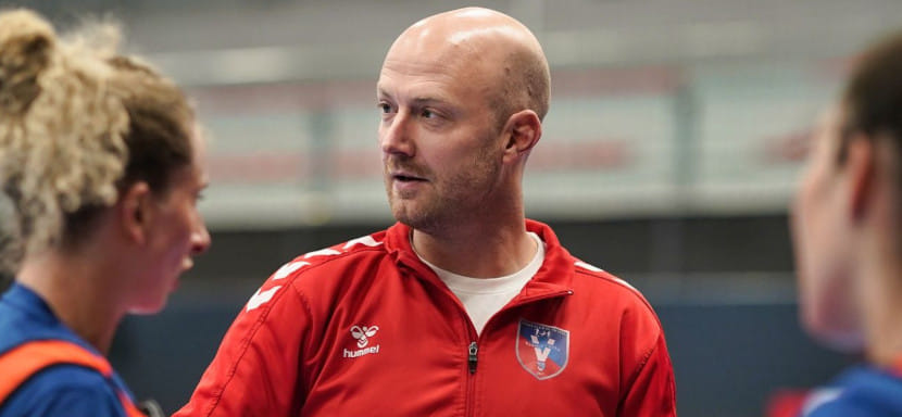 Датский специалист Расмус Поульсен после расставания с "Вылчей" возглавил фарерский Х-71