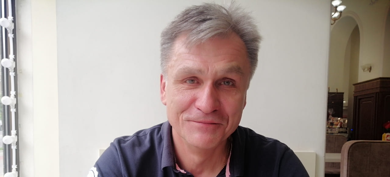 Жизнь Кота, вратаря и судьи, который никогда не дрался, но иногда хотел