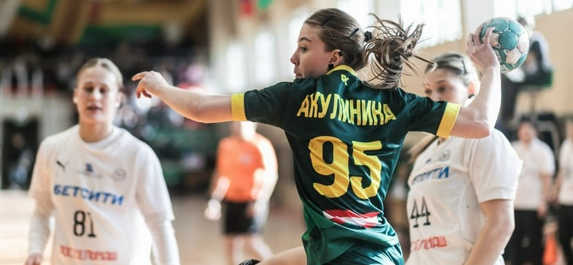 Разыгрывающая краснодарской "Кубани" Ольга Акулинина травмировалась в игре с "Ростовом"