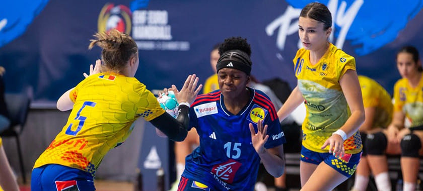 ЧЕ-2023 (U-17). Сборные Венгрии и Дании не выявили победителя, француженки и немки одержали разгромные победы на старте основного этапа