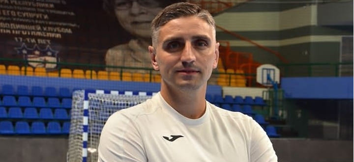 Беларусь. Александр Липинский: "Кадровый вопрос давно держит нас в напряжении, но так остро он ещё не стоял, особенно по вратарской позиции"