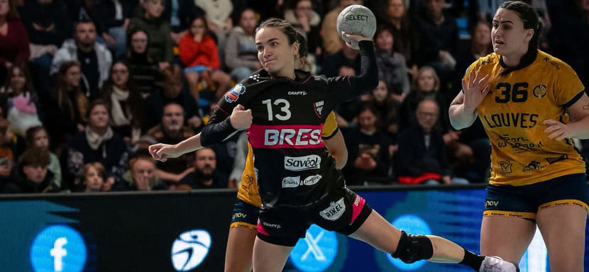 "Брест" Анны Вяхиревой и "Мец" Екатерины Андрюшиной одержали разгромные победы в матчах 9-го тура женского чемпионата Франции