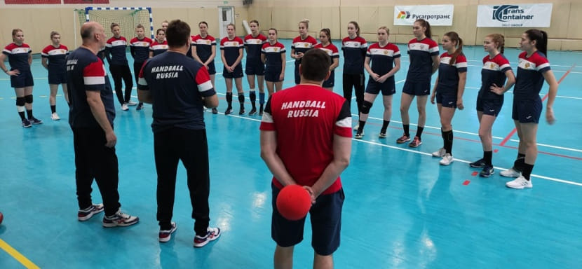 Российская "молодежка" — лидер по числу медалей на Евро. Добудет ли 9-й комплект команда Измайлова?