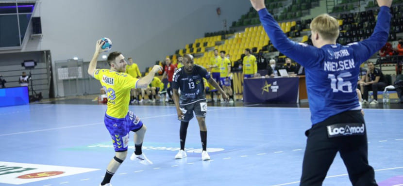 Лига чемпионов. Повторение "Киля". Дрожь в руках "Порту". Хвори "Загреба". Невероятность "Нанта"