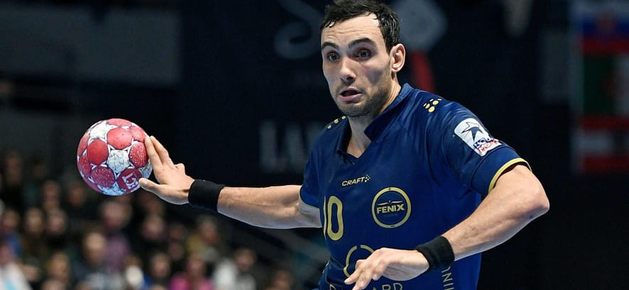 Франция. Медицинское обследование выявило у разыгрывающего "Тулузы" Максима Жильбера разрыв крестообразной связки колена