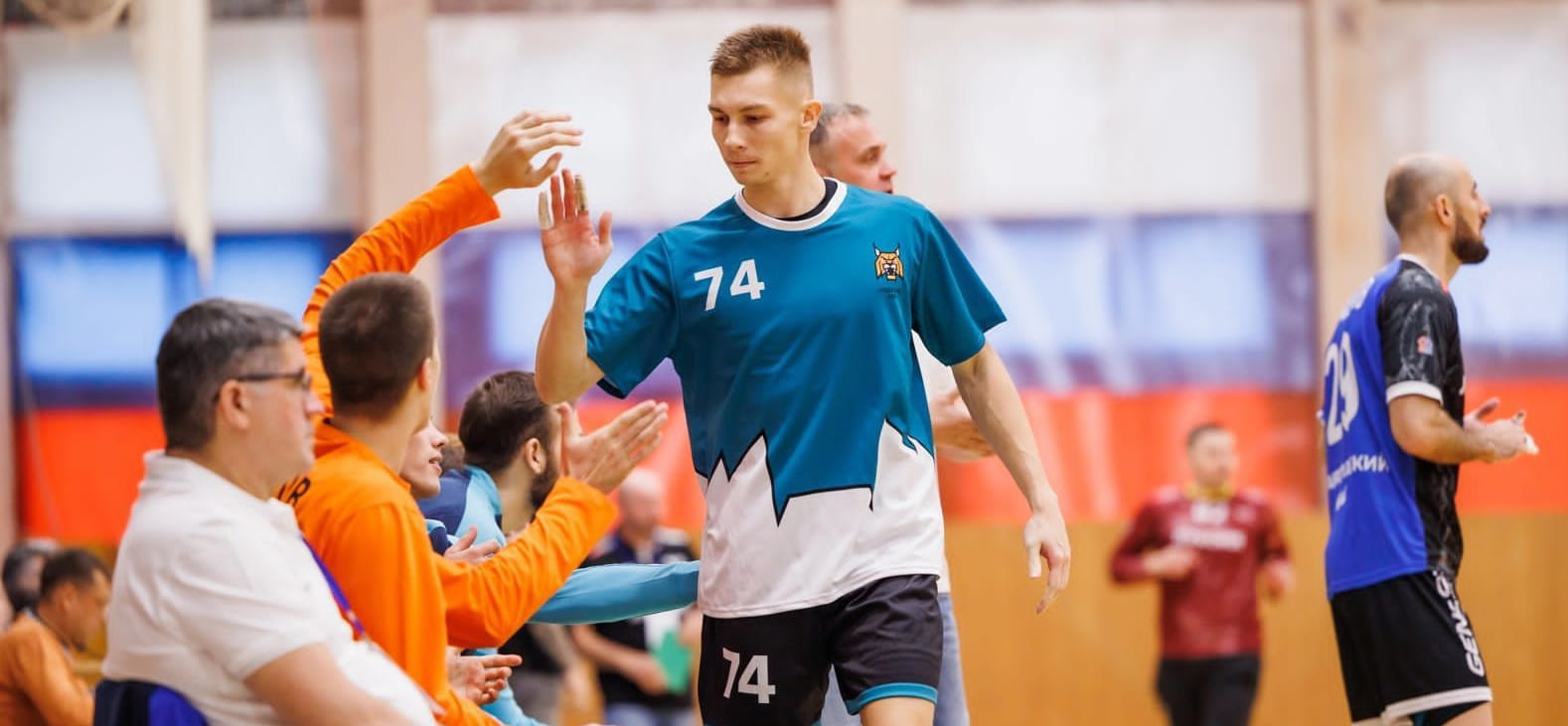 Olimpbet Суперлига. Степан Ермаков: "С Карловым на тренировках стало больше силовой борьбы в защите"