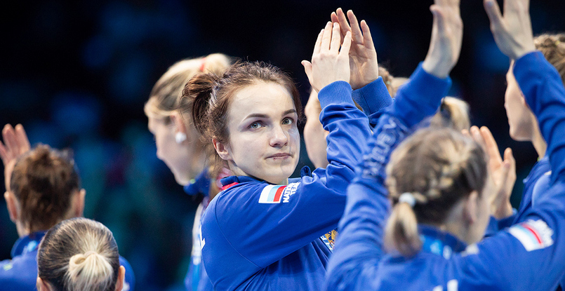 Россиянка Анна Вяхирева стала лучшей правой полусредней 2018 года по версии Handball-planet.com. Известны лауреаты и в других амплуа