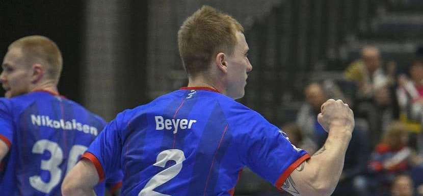 Бундеслига. 25-летний левый крайний Ноа Бейер продлил контракт с "Бергишем"