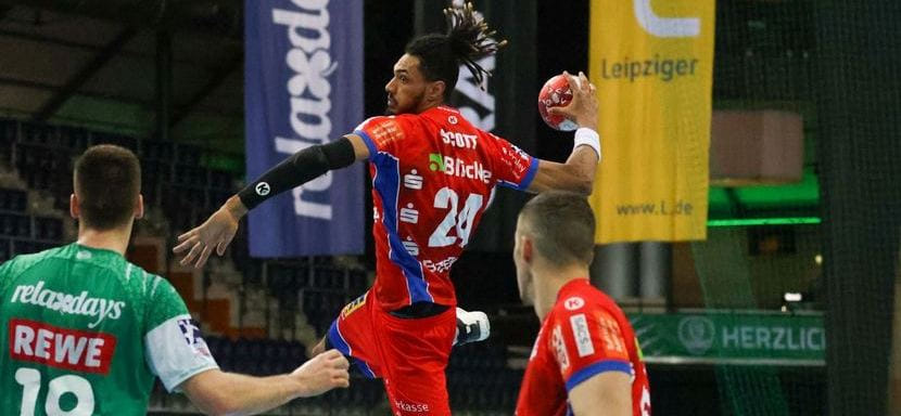 25-летний левый полусредний "Балингена" Джеймс Скотт продолжит карьеру в датской "Фредерисии"