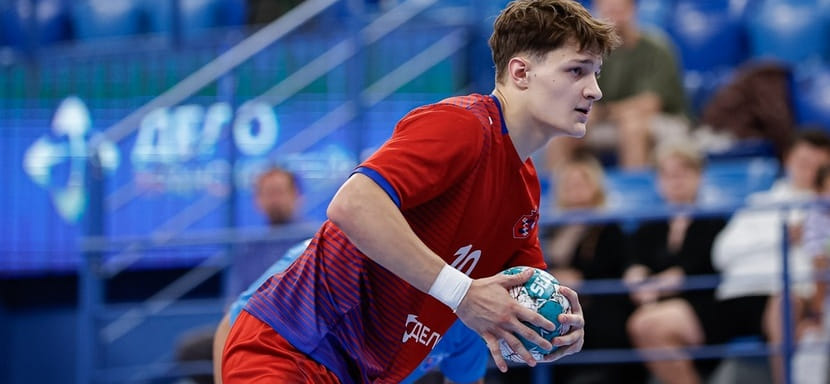 В мужском чемпионате России сегодня состоится одна игра: волгоградский "Каустик" принимает московский ЦСКА