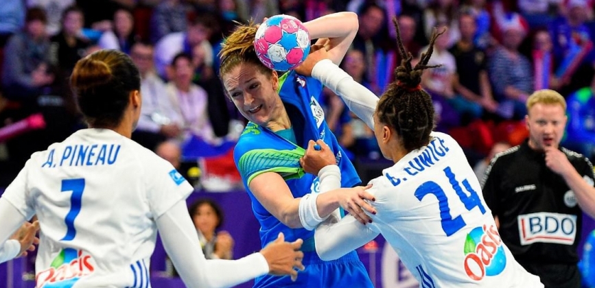 ЧЕ-2018. "Это послание всем, кто критиковал нас после матча с россиянками". Гандболистки сборной Франции о победе над словенками