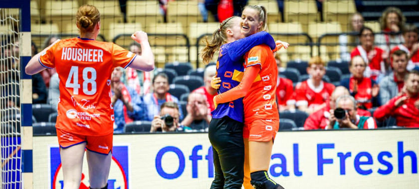 ЧМ-2023. Сборная Нидерландов оказалась сильнее команды Германии в матче за 5-е место. У Ангелы Малестейн и Антье Дёлль по 7 голов