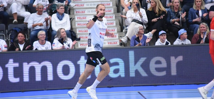 Дания. Левый полусредний Никлас Фингрен, покинувший "Эльверум", будет выступать за датский ХЁЙ (Д2), куда вскоре приедет Ханс Линдберг