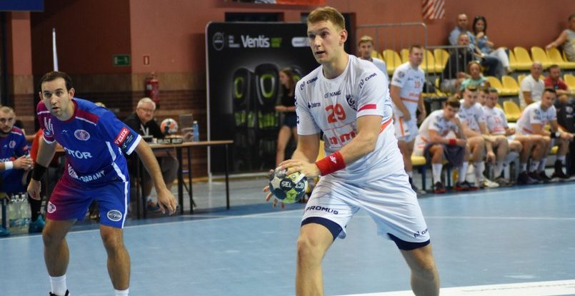 Правый полусредний польского "Гурника" Игнаций Бонк продолжит карьеру в финском "Коксе"