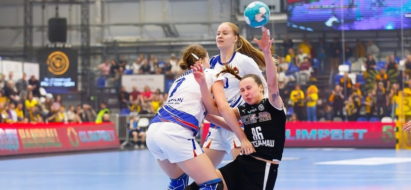 На телеканале "Матч! Страна" вышел очередной выпуск еженедельной обзорной программы Артёма Шмелькова "Ручная работа" (ВИДЕО)