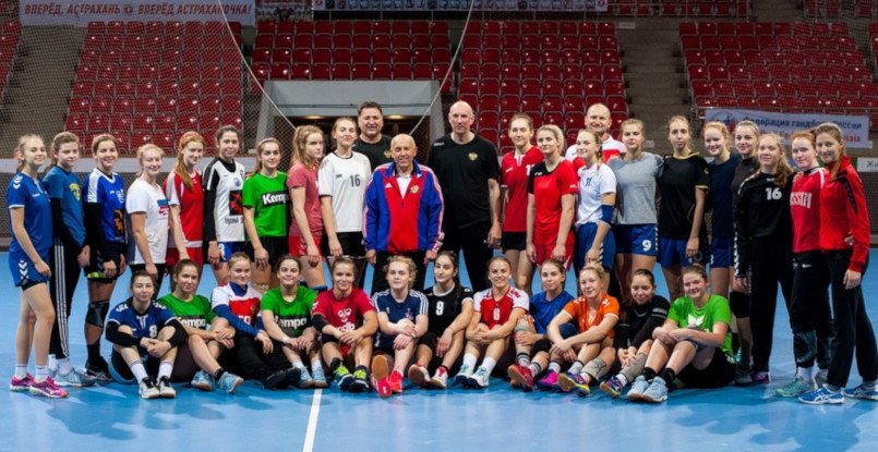 Турнир памяти В.И. Сизова. Предновогодний слет шестнадцатилетних