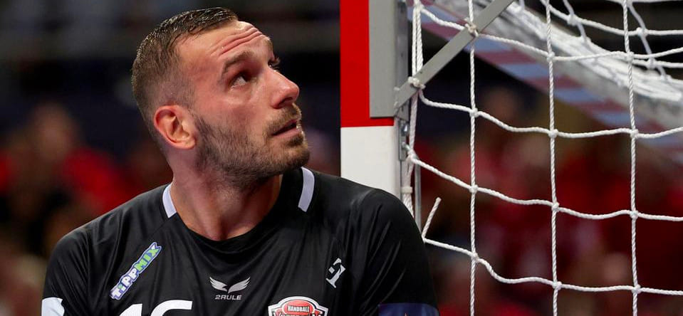 Румыния. Трансферный слух: вратарь сборной Сербии Владимир Цупара летом 2024 года сменит венгерский "Веспрем" на бухарестское "Динамо"