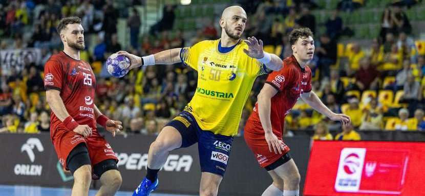 "Кельце" на домашней арене разгромил "Гурник" и ещё один результат понедельника в чемпионате Польши