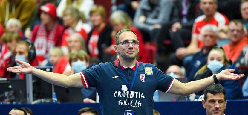 ЧМ-2023. Рулевой сборной Хорватии Хрвое Хорват может лишиться своего поста. В местной федерации недовольны девятым местом команды