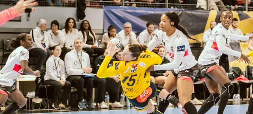 "Брест" Анны Вяхиревой дома уступил датскому "Икасту" и потерпел второе поражение на групповом этапе Лиги чемпионов