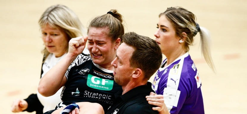 Дания. Правая крайняя "Копенгагена" Анне Толструп выбыла на длительный срок из-за травмы колена