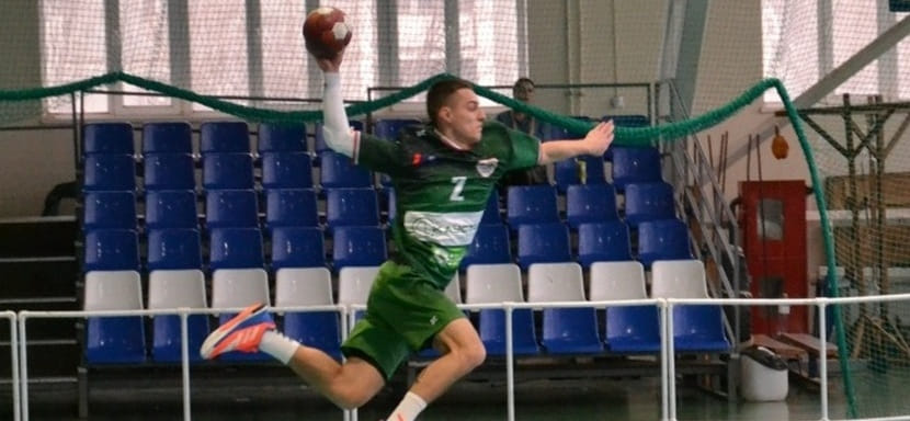 Левый крайний "Динамо-Биотех" Данила Ктрян получил штраф и дисквалификацию за безрассудное действие