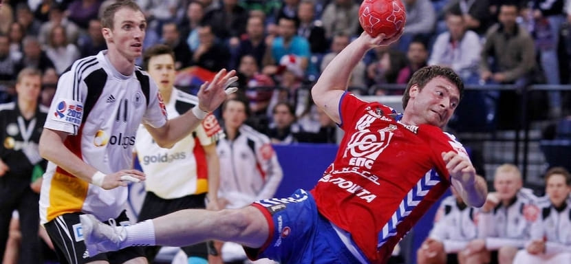 Швейцария. Сербский линейный Растко Стойкович, известный по выступлениям за БГК имени Мешкова, стал игроком "Винтертура"