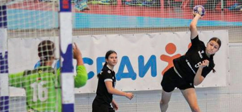 Женская команда минского СКА не оставила шансов "Витебчанке" в товарищеском матче