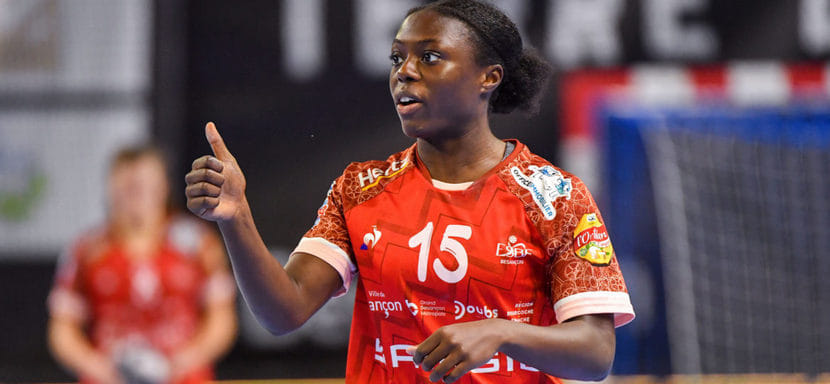 Франция. Левая крайняя Кьяра Чиманга продолжит выступать за "Безансон" до лета 2025 года