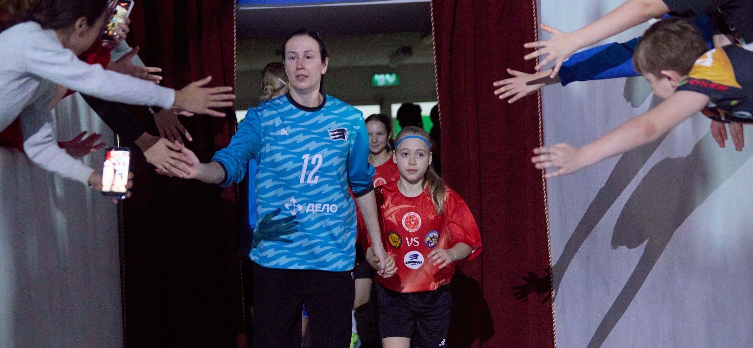 Новороссийская "Черноморочка" вырвала на последних минутах победу у столичного "Луча", который в середине второго тайма вёл три мяча