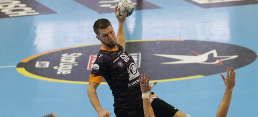 "Шамбери" дома крупно обыграл "Селеста" и поднялся на пятое место в турнирной таблице чемпионата Франции