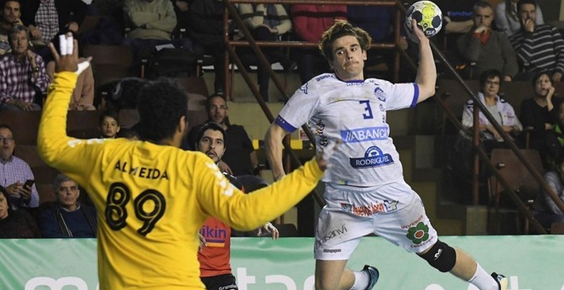 Испания. Правый крайний Марио Лопес, с конфликтом покинувший "Адемар", продолжит карьеру в "Бенидорме"