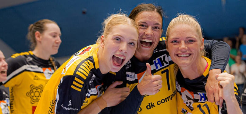 Дания. "Оденсе", "Икаст" и "Эсбьерг" одержали третьи победы подряд в женском чемпионате. "Копенгаген" набрал первые очки в турнире
