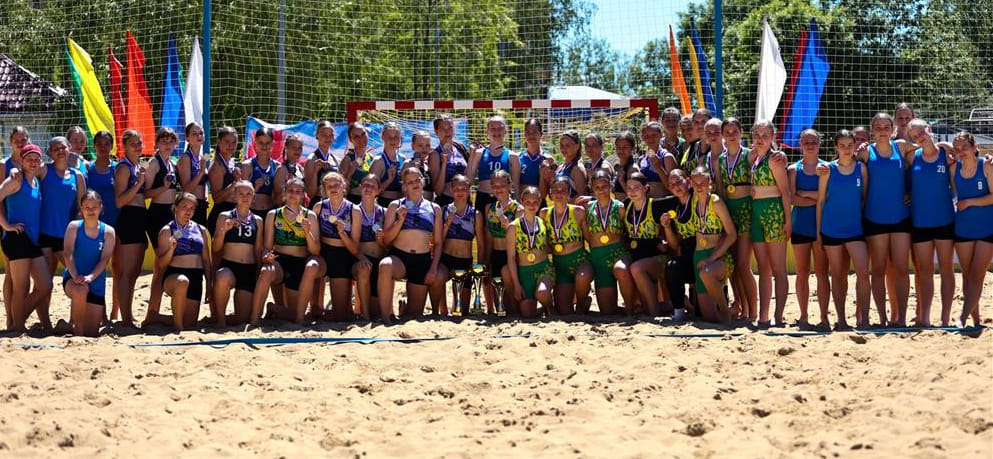 Сборные Краснодарского края стали победителями первенства России среди девушек U-17 и U-18 по пляжному гандболу
