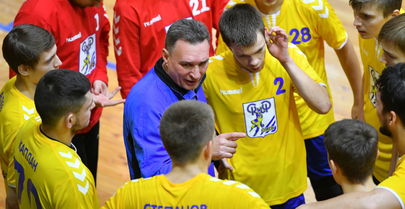 Главный тренер омского "Скифа" Николай Мельников: "При переходе из "вышки" в Суперлигу нужно увеличивать бюджет минимум втрое"